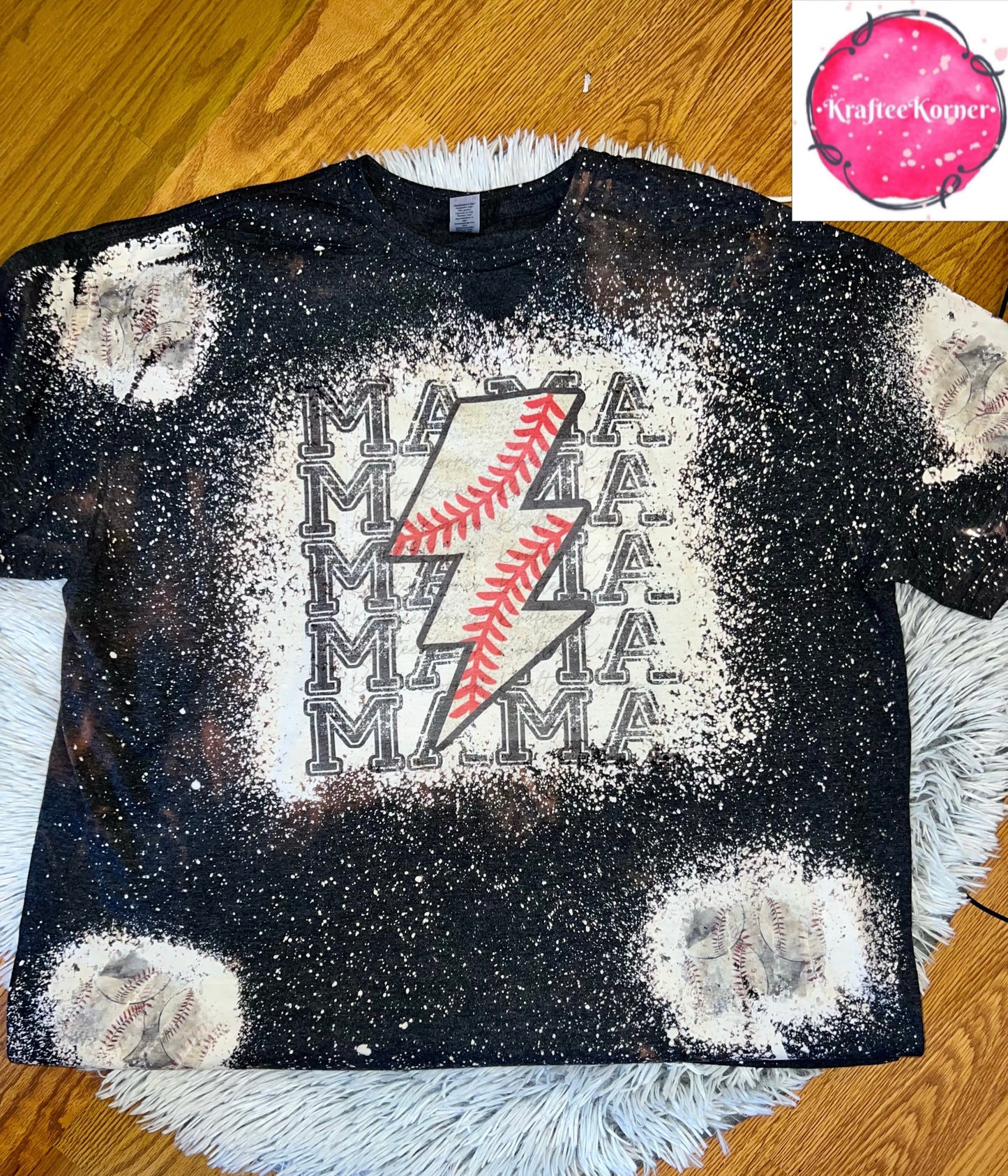 Baseball Mama Bolt Bleached Unisex T-shirt