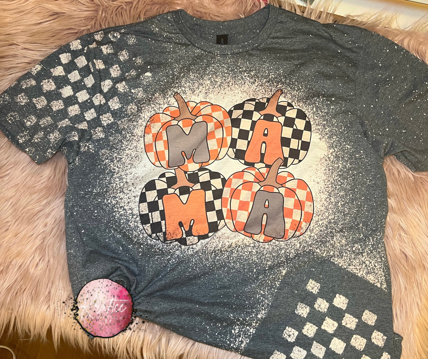 Mama Checkered Pumpkins Bleached Unisex T-shirt